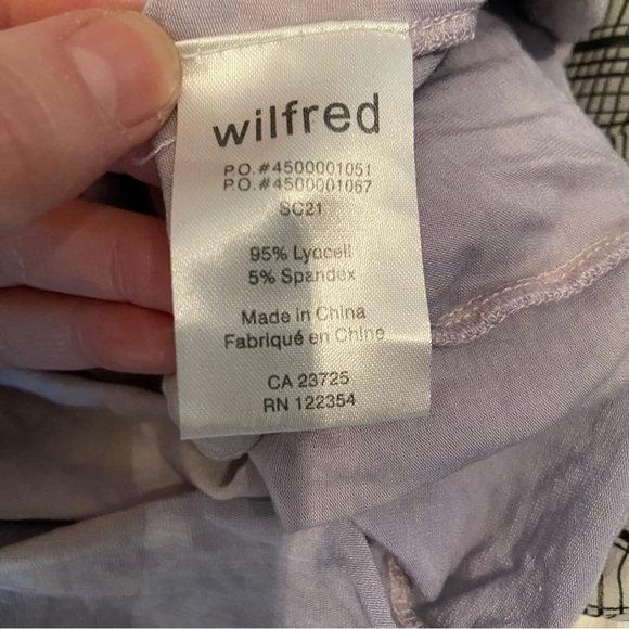 Aritzia‎ Wilfred  lavender tie-dyed oversized tunic in size medium - Picture 6 of 8